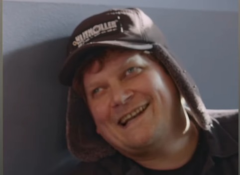 Billede: Heino Hansen har optrådt med badeænder på Hillerød Bar